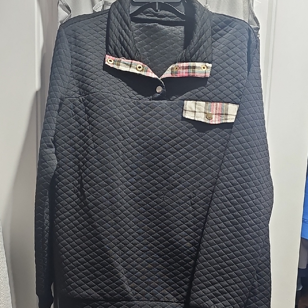 SHEIN Black Quilted‎ Pullover